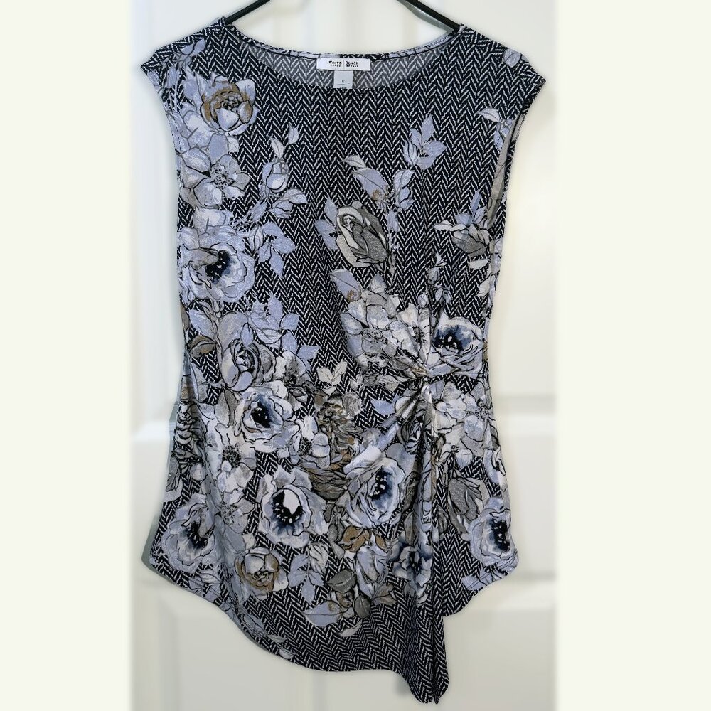 White House Black Market Womens Sleeveless Patterned Floral Shirt Size S Blouse